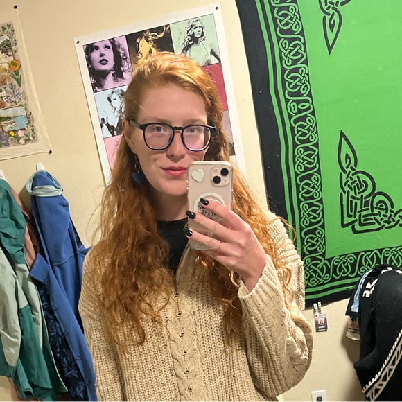 Meet your Posher, Adrian - Picture 2 of 5